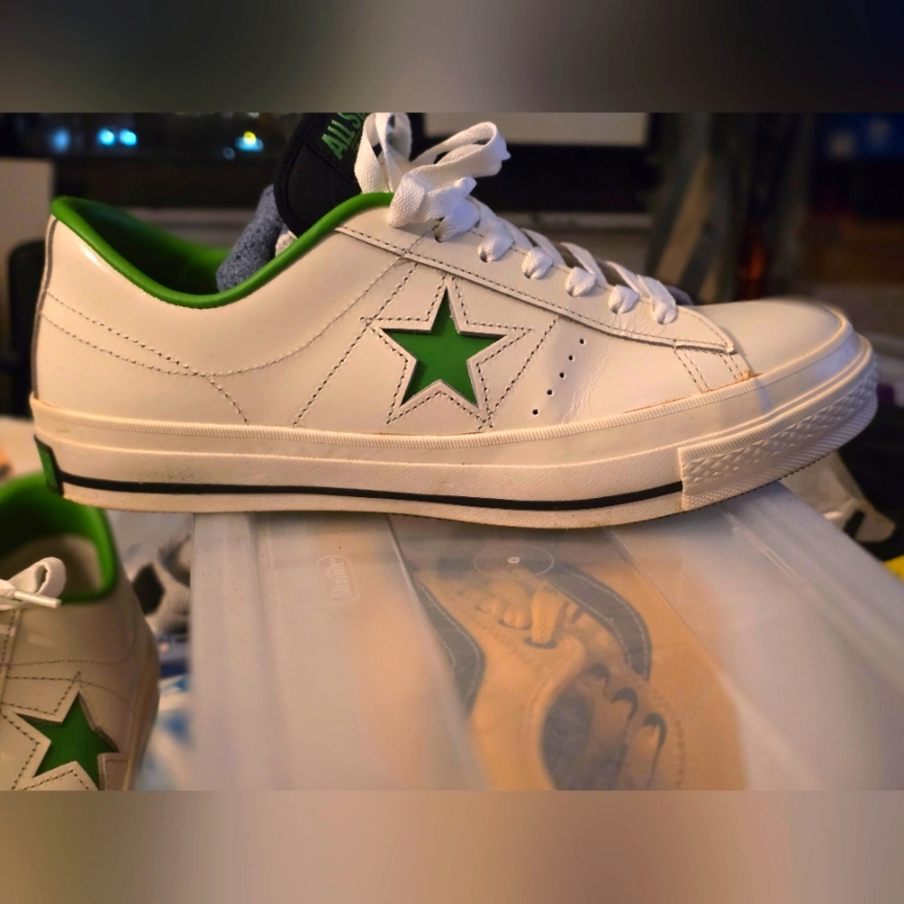 CONVERSE  ONE STAR